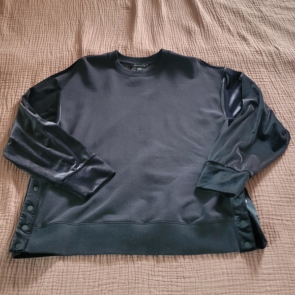 Athleta Sweaters - Athleta Black Velvet Sweater